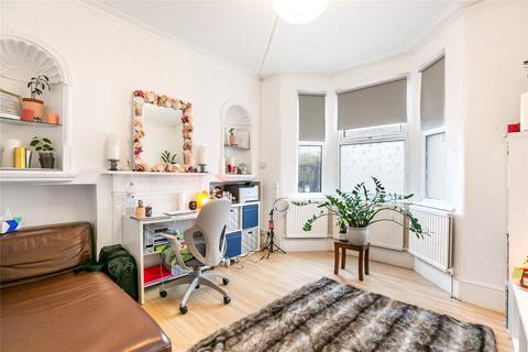 3 bedroom semi-detached house to rent, Stanhope Road, North Finchley, London, N12