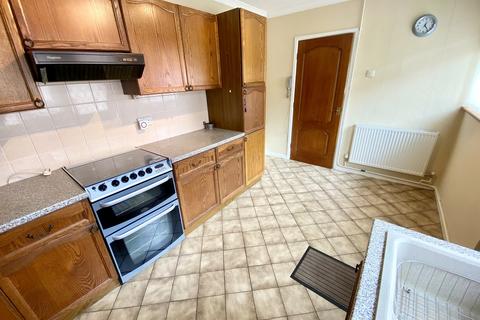 3 bedroom detached bungalow for sale, Kingrosia Park, Clydach, Swansea, City And County of Swansea.