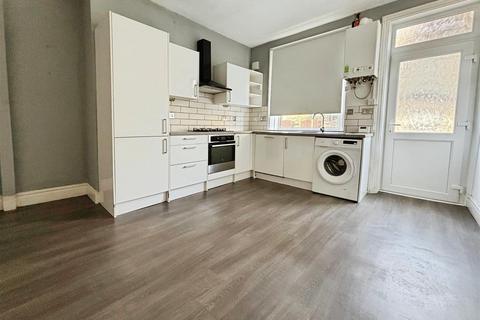 9 Bromet Place, Bradford, BD2 3BH