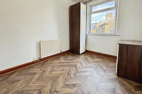 9 Bromet Place, Bradford, BD2 3BH