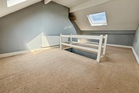9 Bromet Place, Bradford, BD2 3BH