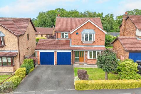 4 bedroom detached house for sale, Pulford Drive, Thurnby, Leicester, LE7