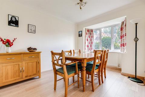 4 bedroom detached house for sale, Pulford Drive, Thurnby, Leicester, LE7