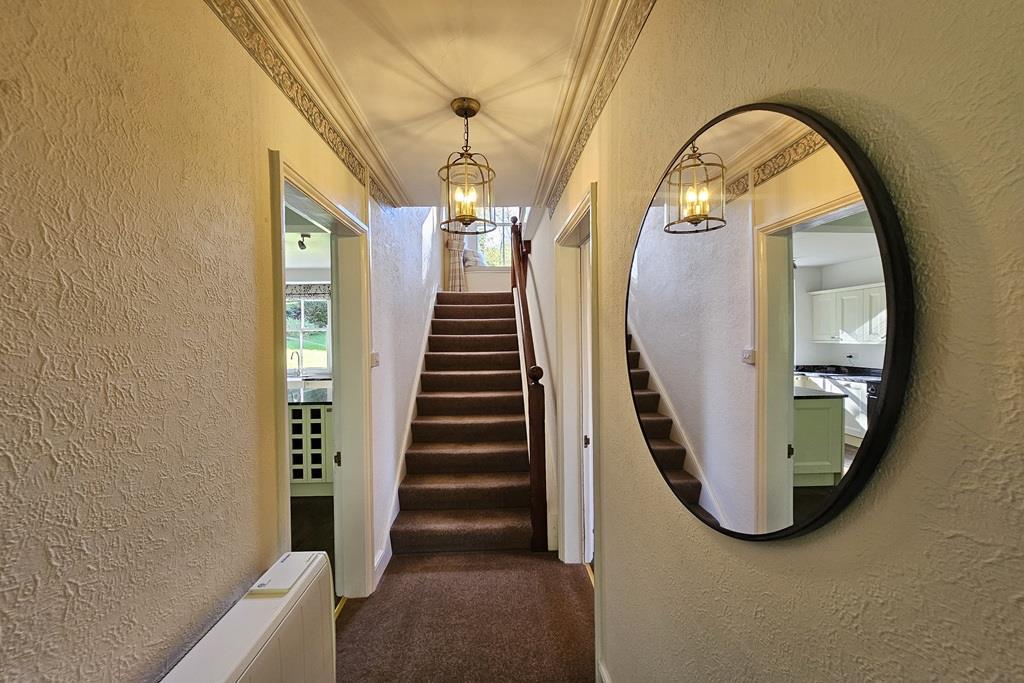 Hallway.jpg