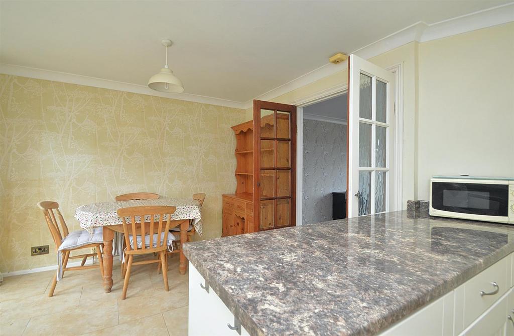 Resized Kitchen2.jpg