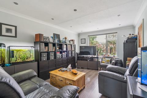 3 bedroom end of terrace house for sale, Wiltshire Lane, Pinner, HA5
