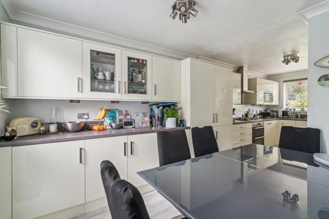 3 bedroom end of terrace house for sale, Wiltshire Lane, Pinner, HA5