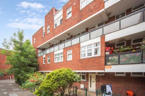 undefined, Woking Close, London, SW15