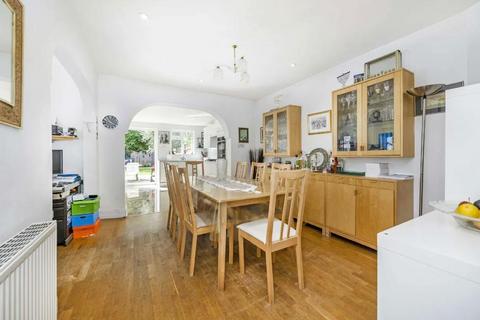 undefined, Wonderfully Modernised 4 Bedroom House Holders Hill