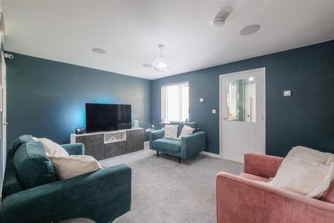 3 bedroom detached house for sale, Meadow Brook, Halifax