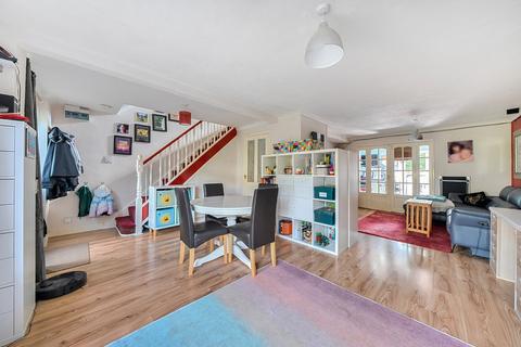 32 Tryon Close, Swindon, SN3 6HG
