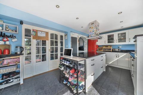 32 Tryon Close, Swindon, SN3 6HG