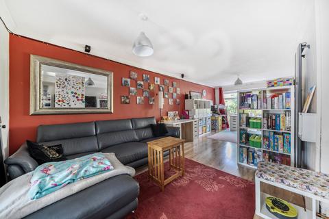 32 Tryon Close, Swindon, SN3 6HG