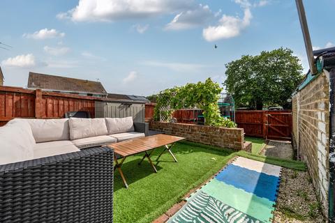 32 Tryon Close, Swindon, SN3 6HG