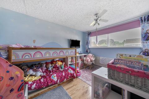 32 Tryon Close, Swindon, SN3 6HG