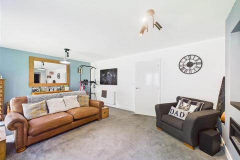 undefined, 10 Edmond Close, Driffield, YO25 5GJ