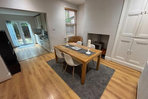 2 bedroom end of terrace house for sale, Cavendish Avenue, West Didsbury