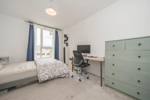 1 bedroom flat for sale, Bollo Bridge Road, London W3