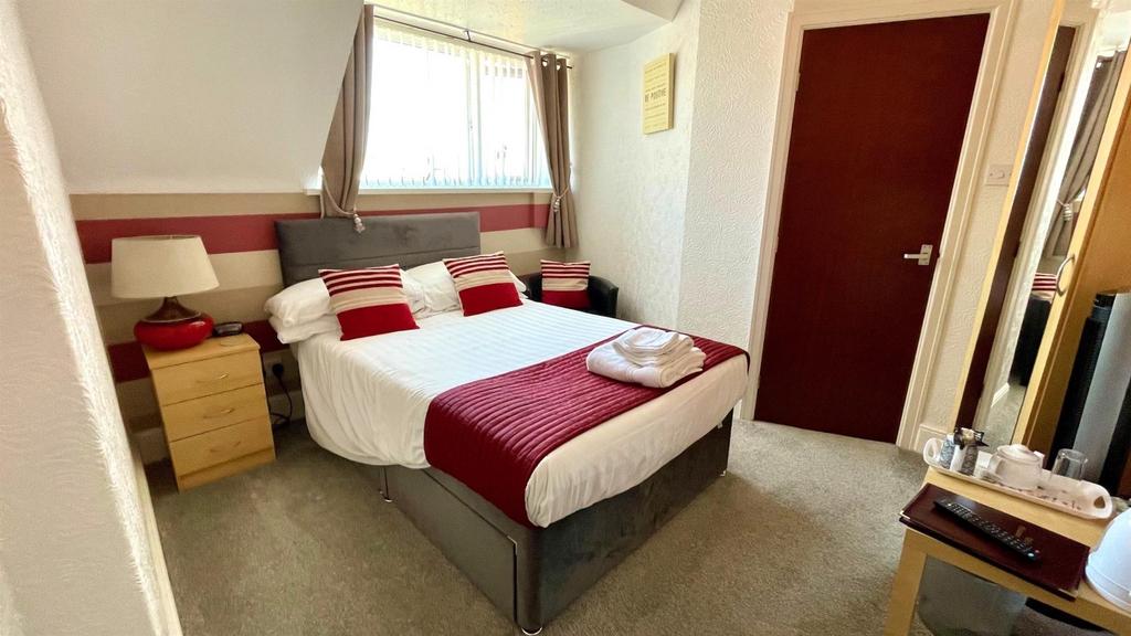 Guest room 5