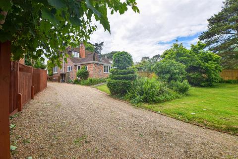 undefined, Vinehall Road, Mountfield, Robertsbridge