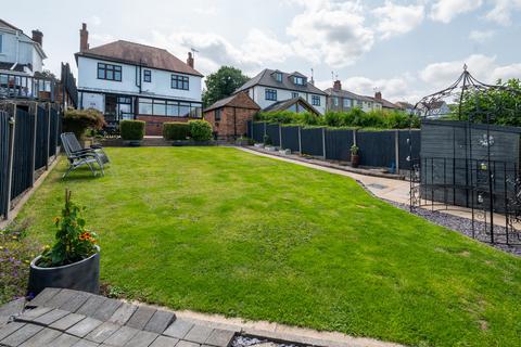3 bedroom detached house for sale, Bretby Lane, South Derbyshire, DE15