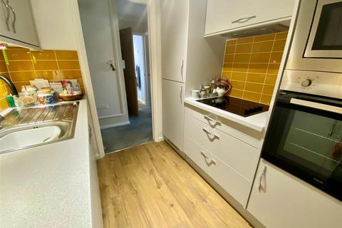 1 bedroom flat for sale, Wannock Road, Eastbourne