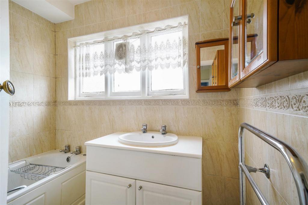 152 Abbotts Drive - Do46 Cz Xa Xlss VIf Sf FOc.jpg