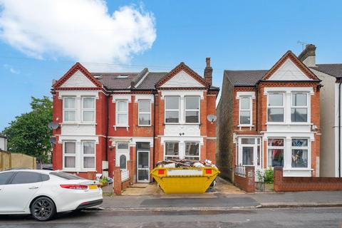 109 Burlington Road, Thornton Heath, CR7 8PJ