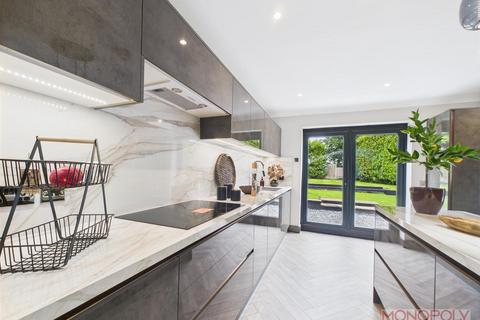 5 bedroom detached house for sale, Narrow Lane, Gresford, Wrexham