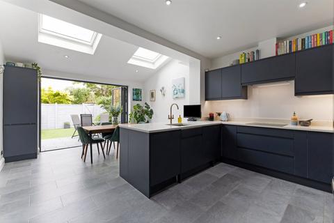 12 Regina Terrace, London, W13 9HY