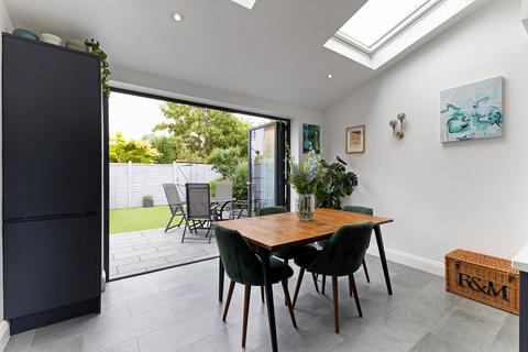 12 Regina Terrace, London, W13 9HY