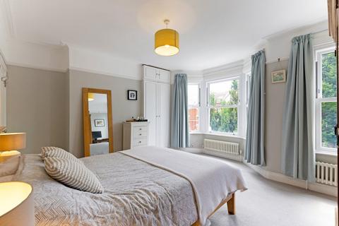 12 Regina Terrace, London, W13 9HY