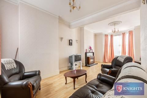 66 Newlyn Road, London, N17 6RX