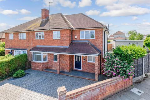 30 Blenheim Drive, Welling, DA16 3LY