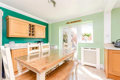30 Blenheim Drive, Welling, DA16 3LY