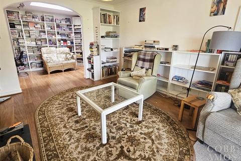 2 Clawdd Lane, New Radnor, Presteigne, LD8 2TU