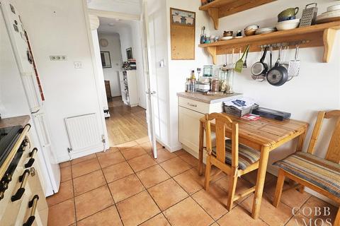 2 Clawdd Lane, New Radnor, Presteigne, LD8 2TU