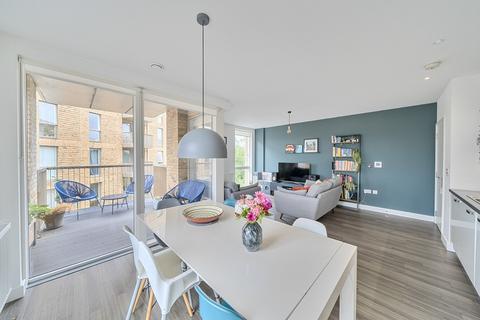 2 bedroom flat for sale, Adenmore Road, Catford, London, SE6