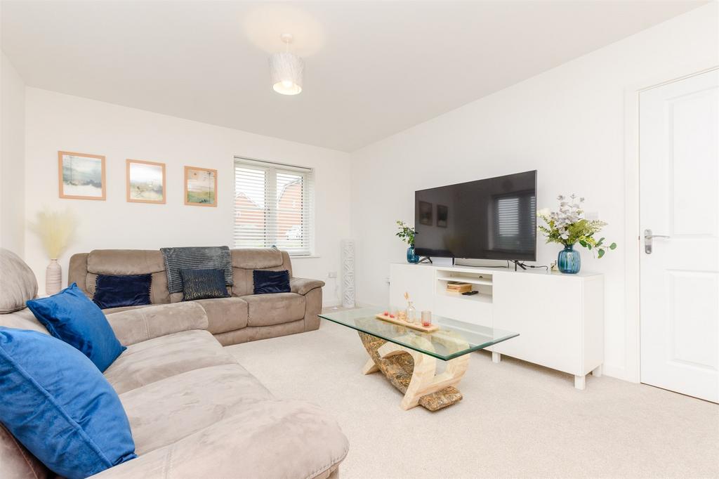 Lounge/Kitchen