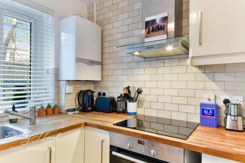 1 bedroom flat for sale, Mayville Estate, London N16