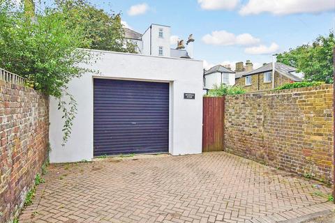 5 bedroom terraced house for sale, Victoria Road, Deal, Kent