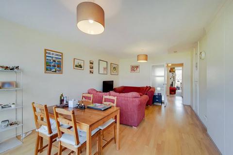 3 bedroom flat for sale, North Road, Islington, London, N7
