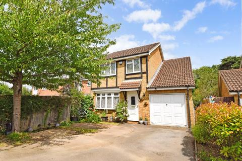 4 bedroom detached house for sale, Shoreham Rise, Burnham, Buckinghamshire, SL2