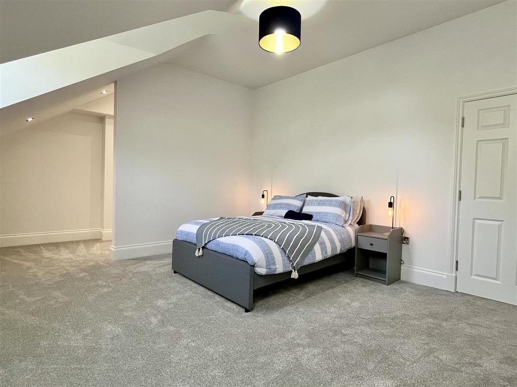 Bedroom 2 (1).jpeg