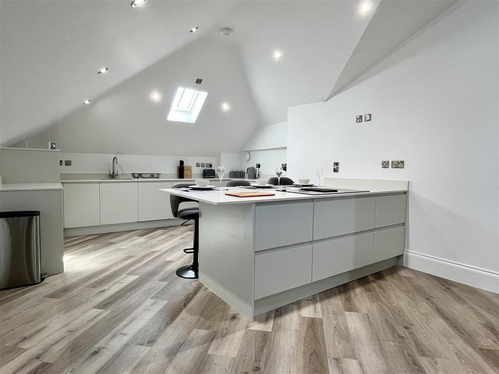 Kitchen (3).jpeg