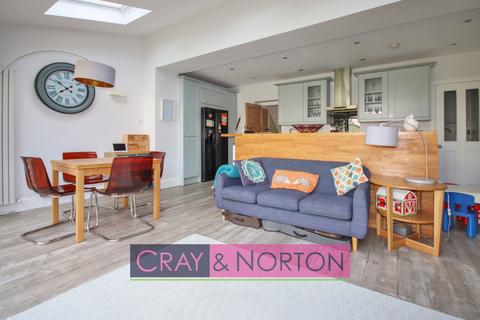 20 Teevan Road, Croydon, CR0 6RN