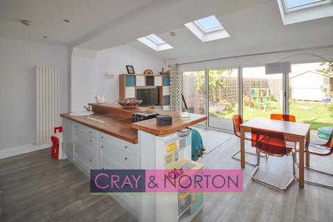 20 Teevan Road, Croydon, CR0 6RN