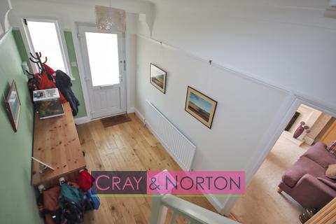 20 Teevan Road, Croydon, CR0 6RN