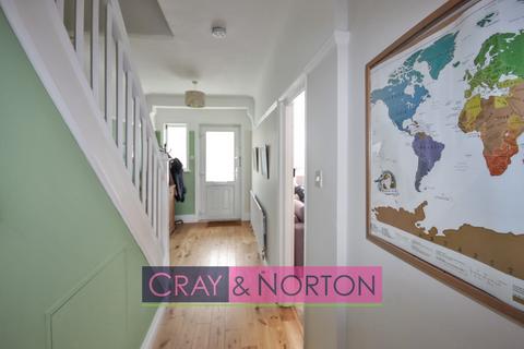 20 Teevan Road, Croydon, CR0 6RN