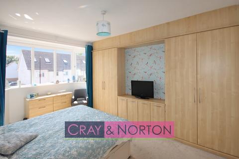 20 Teevan Road, Croydon, CR0 6RN